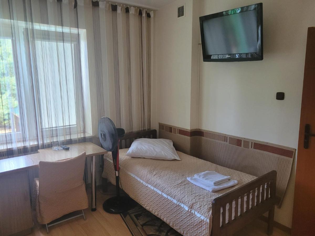 Albert Turystyczne Uslugi Hotelarskie Warsaw Ngoại thất bức ảnh